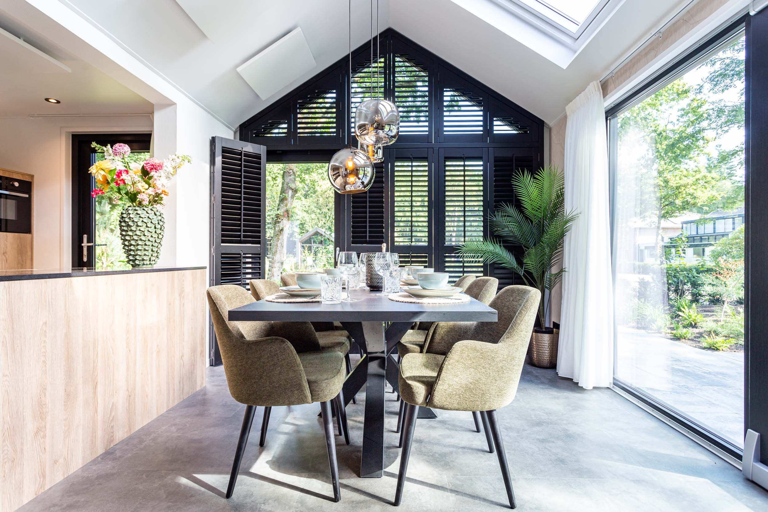 Residence Lage Vuursche - Lodge Royal Eco 4 persons wellness hot tub - Interior - Dining room - 2