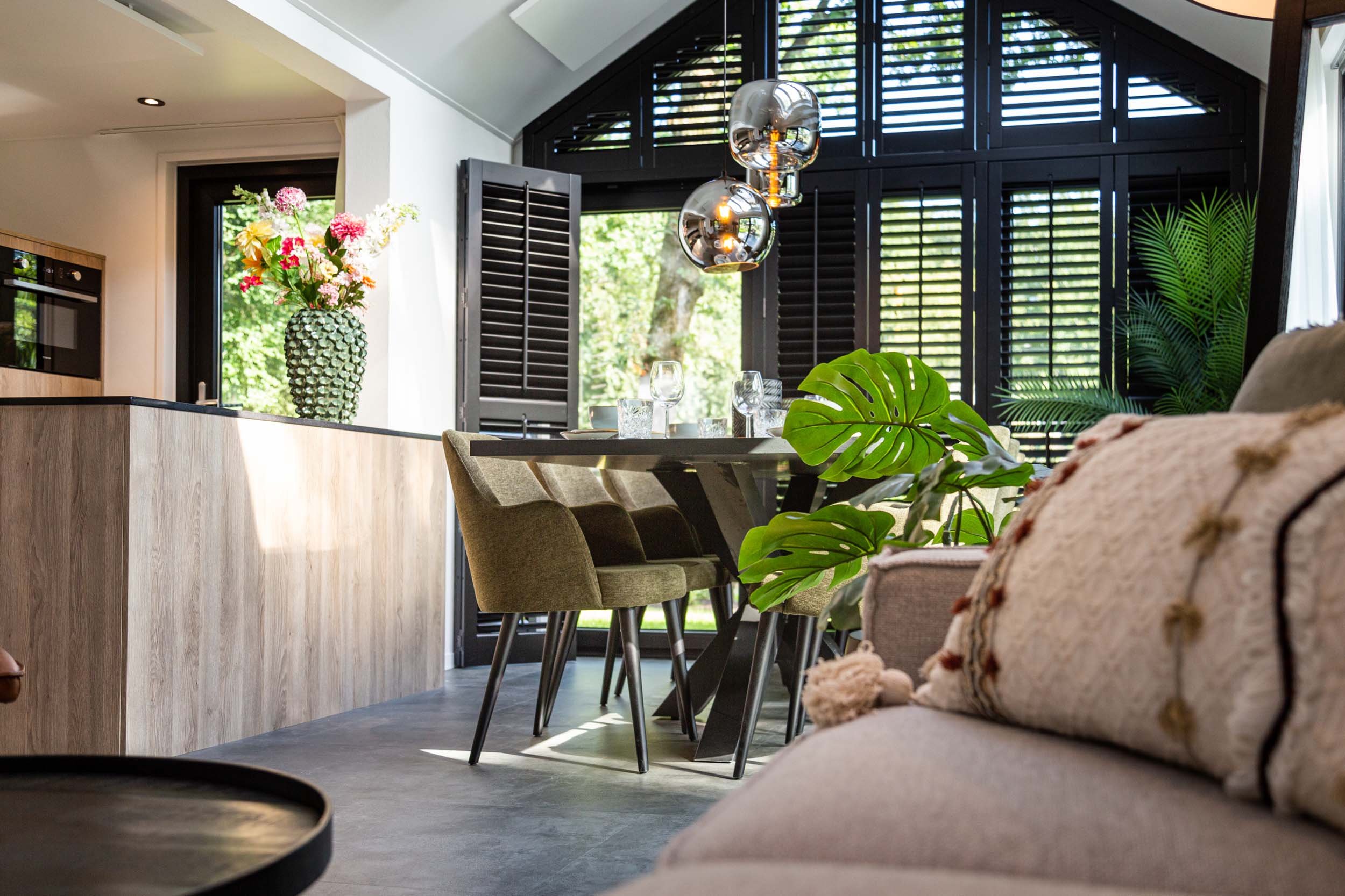 Residence Lage Vuursche - Lodge Royal Eco 4 persons wellness hot tub - Interior - Dining room - 3