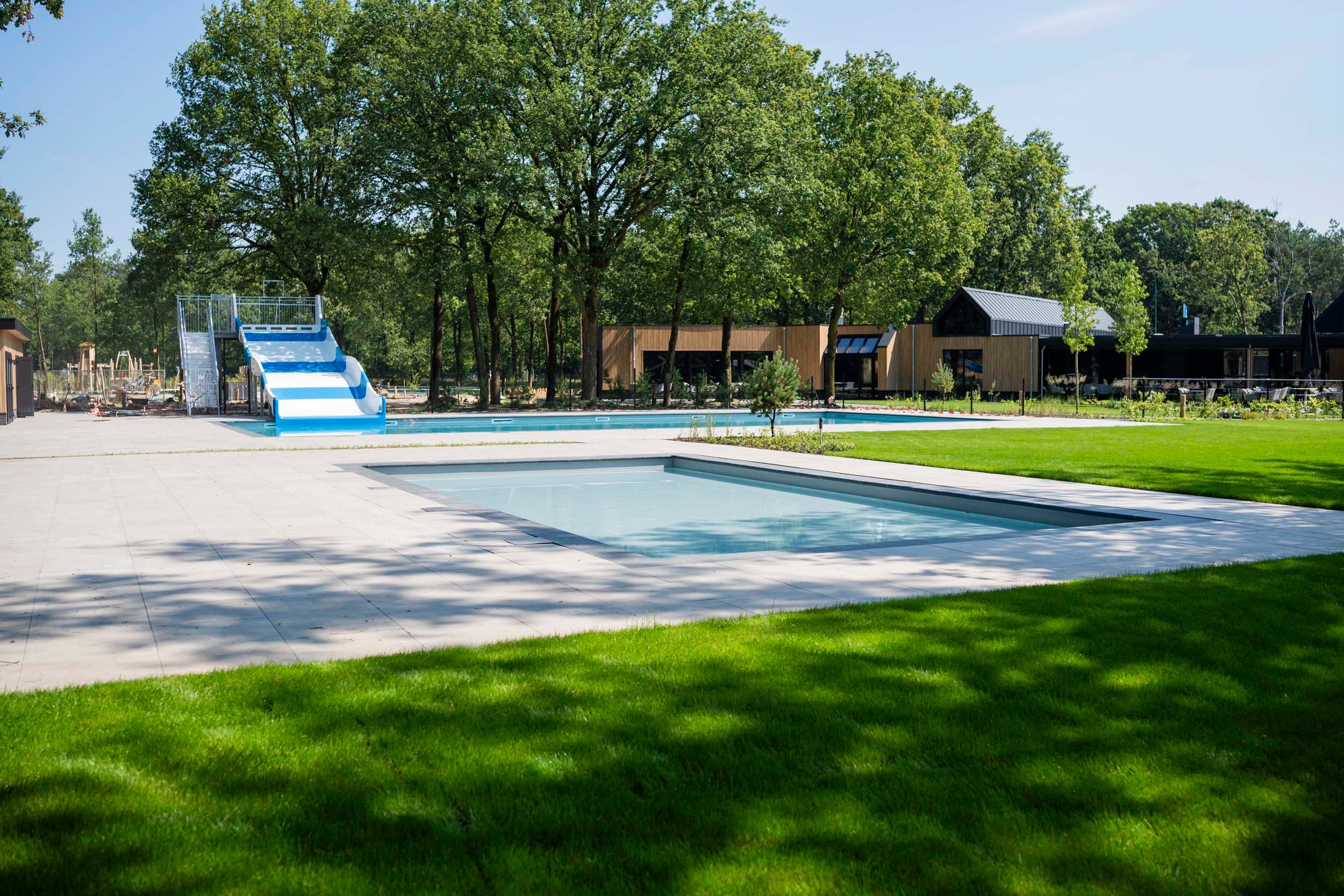 Resort de Brabantse Kempen - Outdoor pool - 3-1